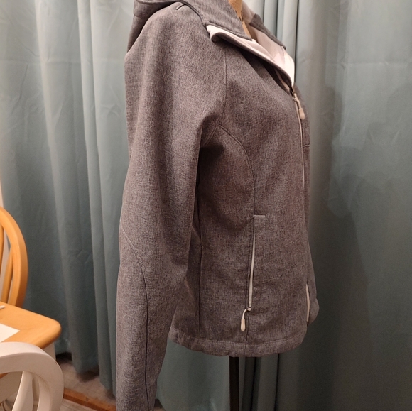 Hooded jacket, like New condition - Picture 5 of 9